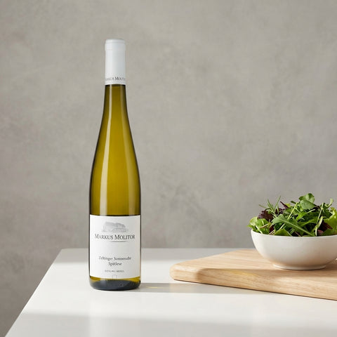 AI wine scene - 마르쿠스 몰리터 젤팅거 존넨우어 슈패트레제 골드캡슐 2021