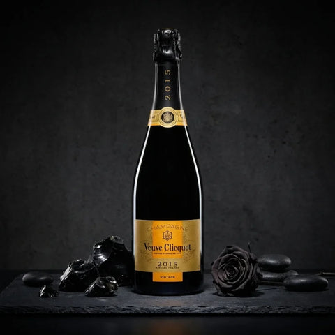 AI wine scene - 뵈브 클리코 빈티지 브뤼 2015